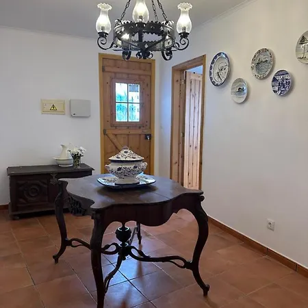 Casa Do Moinho Semesterbostad Faial da Terra