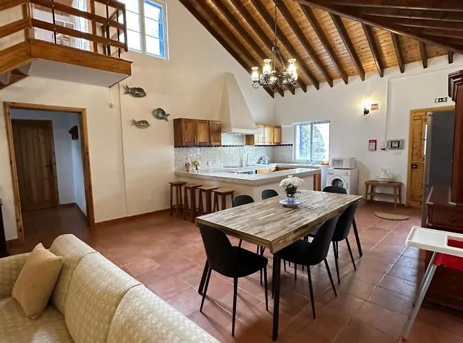 Casa Do Moinho Faial da Terra